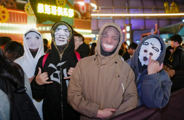 巅峰开场！连嗨3天！快来谷里做民办NPC！
